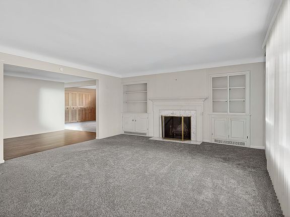 5th image of 3845 Hillandale Rd