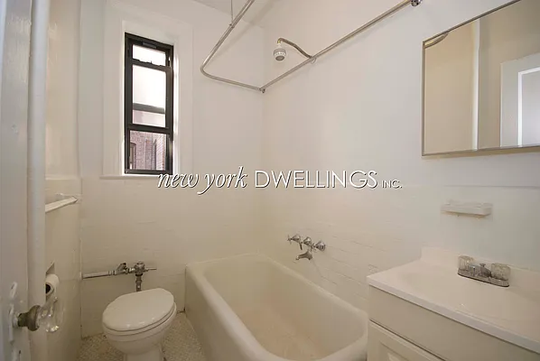 Rented by New York Dwellings LLC | media 19