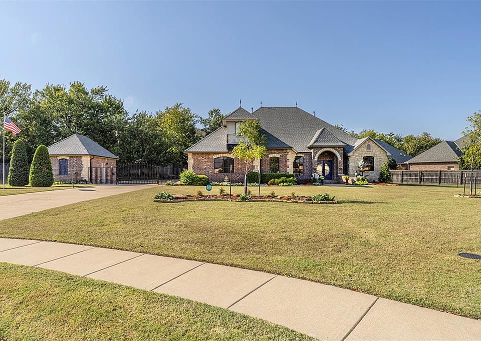 1st image of 12401 Deepwood Creek Dr
