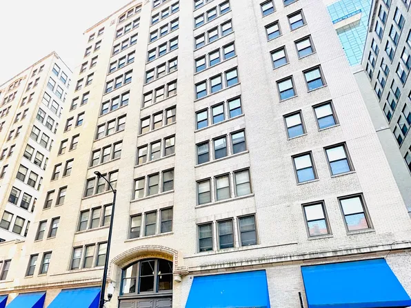 740 S Federal St APT 305, Chicago, IL 60605