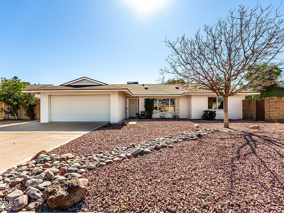 1st image of 1329 E Hermosa Drive