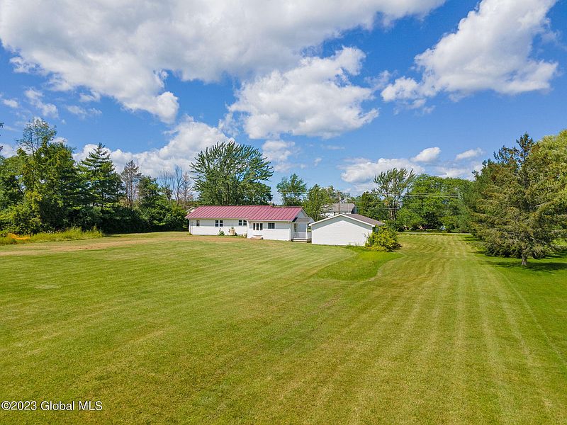 4th image of 1369 Township Road