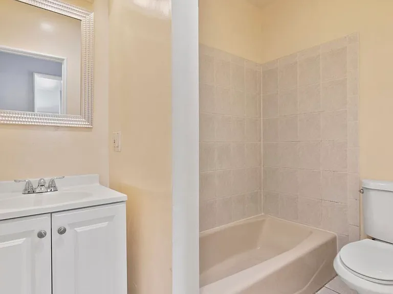1414 E Acacia Ave — Photo 9