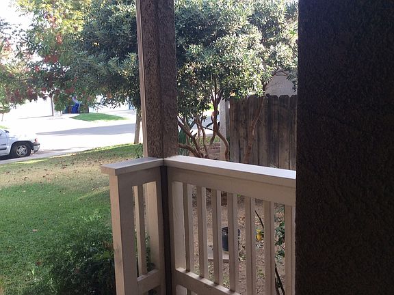4th image of 194 Brook Hollow Dr