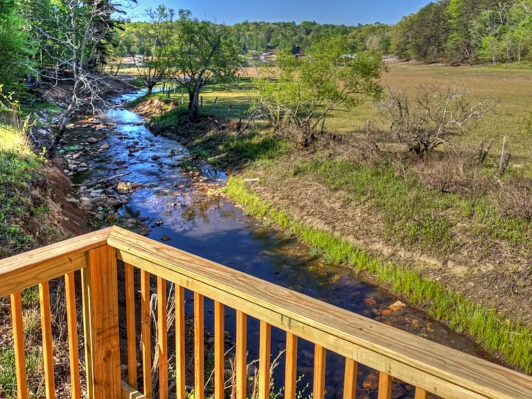 863 Woodland Dr — Photo 33