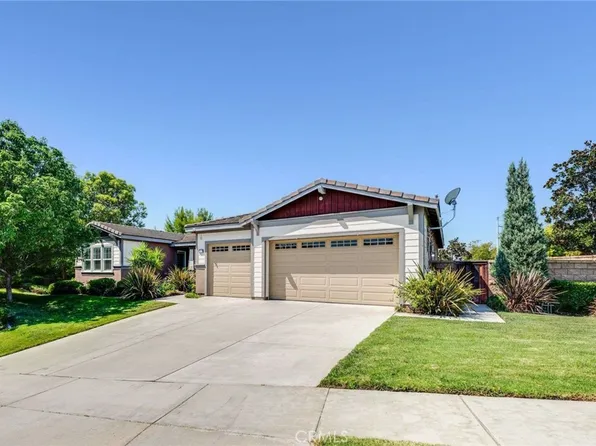 610 Barbre Ln, Corona, CA 92879