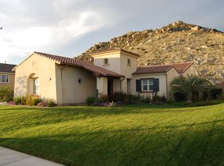 2875 Wolfson Cir, Corona, CA 92879
