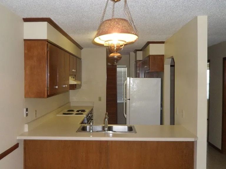 2406 Bemiss Rd #9 — Photo 3