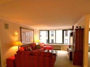 10 E 70th St, New York, NY