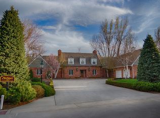 5846 S Holladay Blvd, Holladay, UT 84121