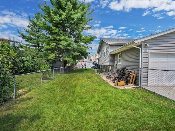 3rd image of 9790 Grant Pl