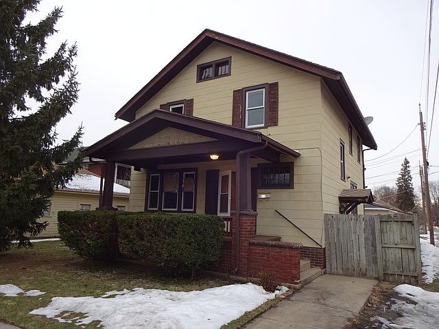 1st image of 812 18th Ave