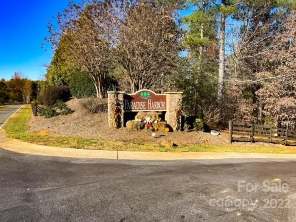 1229 Boardwalk Dr, Connelly Springs, NC 28612