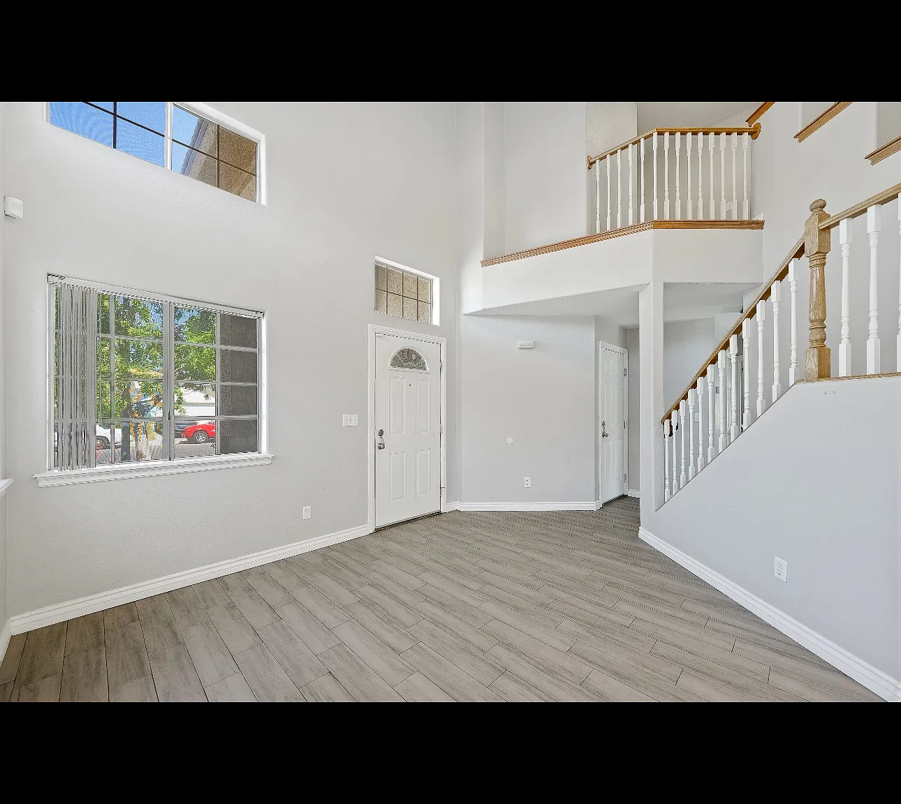 3 bed, 2.5 bath, 1779 sqft, $2,100 — Photo 3