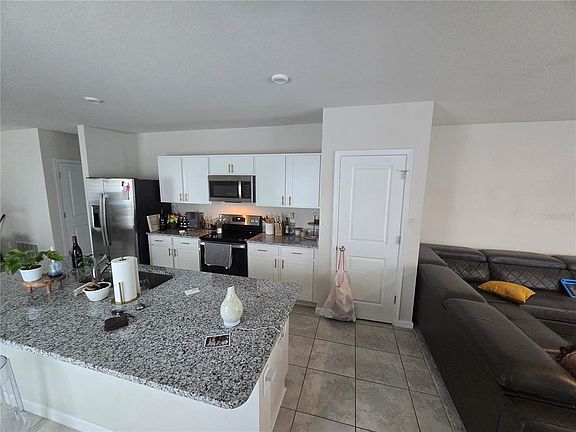 5th image of 404 Acai Ln