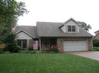 7835 Peach Blossom Ln, Evansville, IN