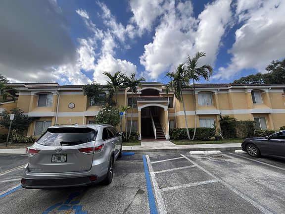 2nd image of 2662 NW 33rd St #2510-196