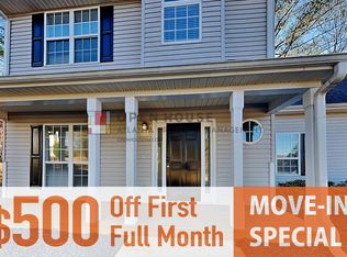 5501 Chestnut Creek Ln, Flowery Branch, GA 30542