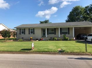 1011 Sam Davis Rd, Dyersburg, TN 38024