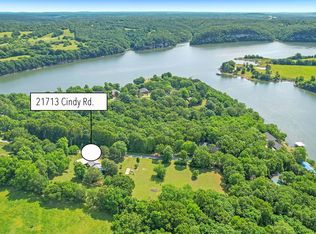 21713 Cindy Rd, Springdale, AR 72764