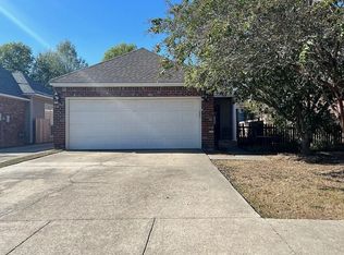 5526 Ducros Dr, Baton Rouge, LA 70820