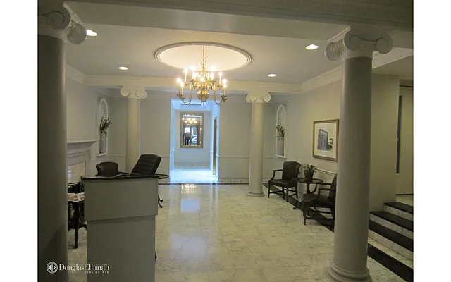 Rented by Douglas Elliman | media 15