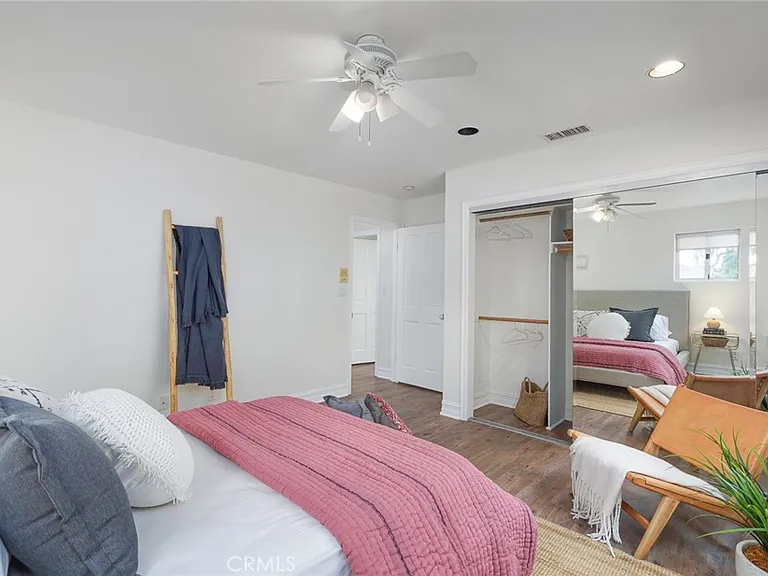 11060 Wagner St — Photo 17