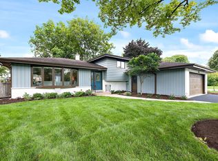 1011 E Bailey Rd, Naperville, IL 60565