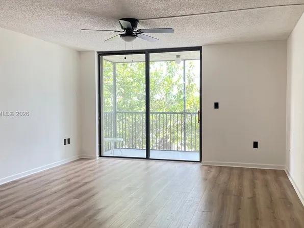 5550 NW 44th St APT 407B, Fort Lauderdale, FL 33319