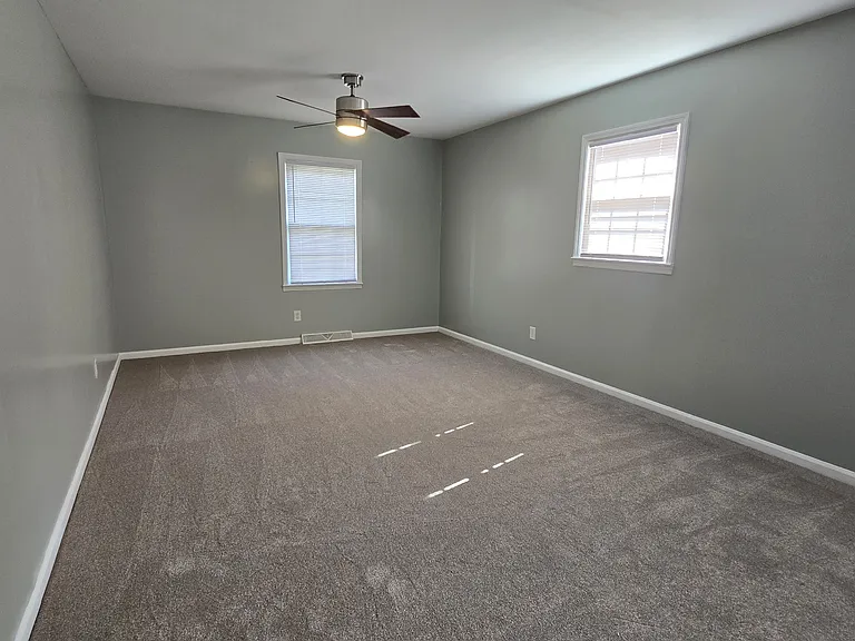 3703 Hickory Hill Dr — Photo 16