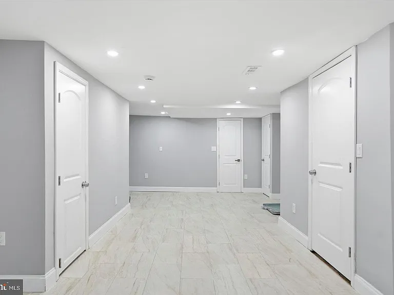 2536 Garrett Ave — Photo 17