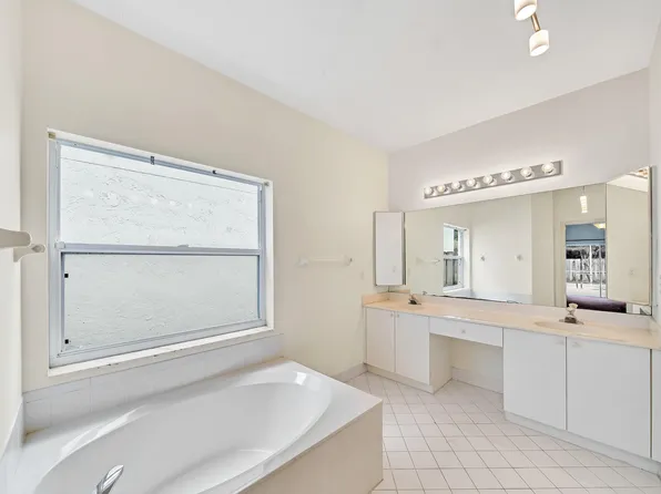 110 Pennock Trace Drive, Jupiter, FL 33458