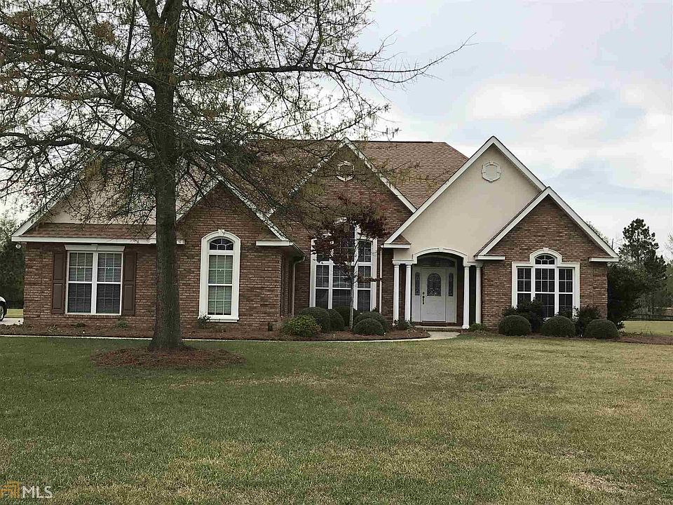 1st image of 102 Hedge Way