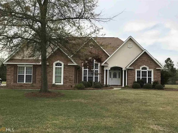 102 Hedge Way, Dublin, GA 31021