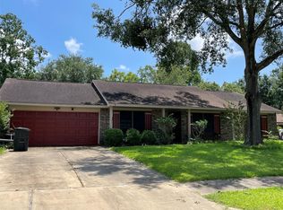 1314 Oak Hollow Dr, Friendswood, TX 77546