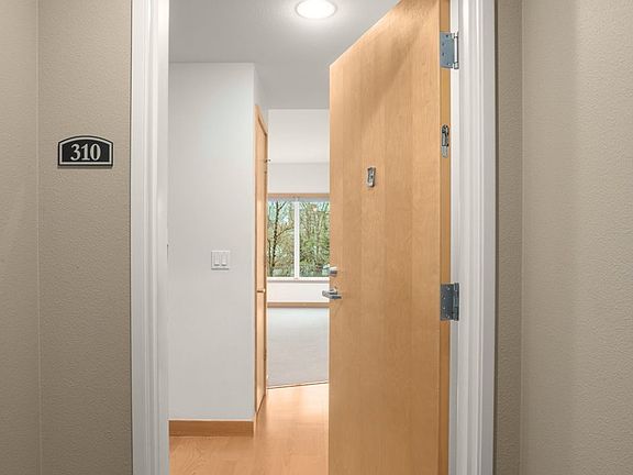 3rd image of 400 W 8th St Unit 310