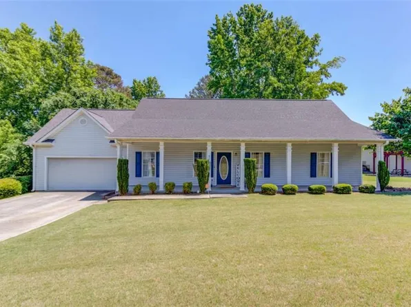502 Towler Shoals Vw, Loganville, GA 30052