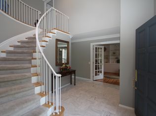 12737 Lincolnshire Dr, Rockville, MD