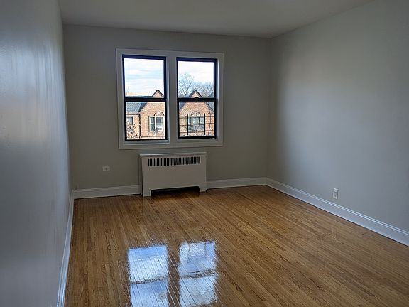 3rd image of 8449 125th St #2