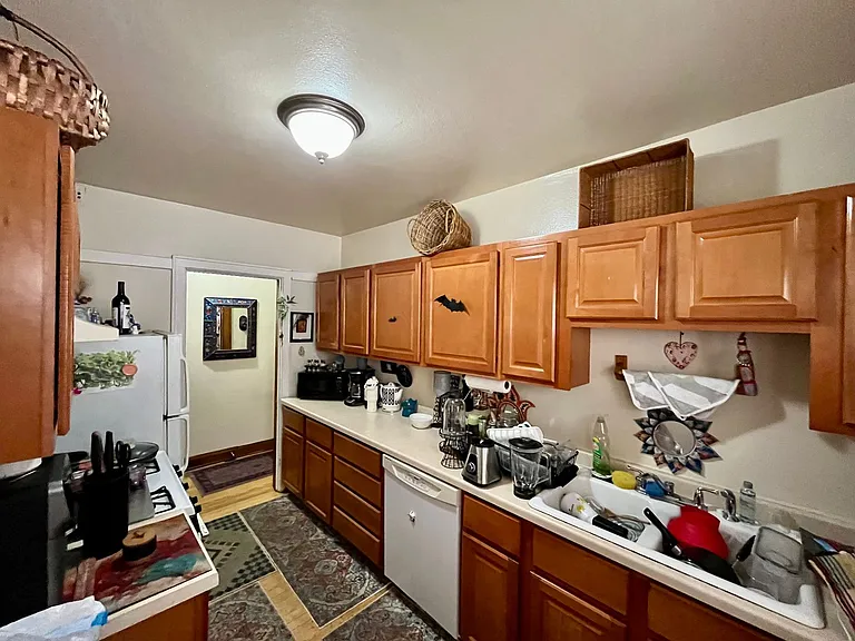 4422 N Oakland Ave — Photo 18