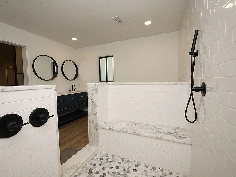 2419 Rocky Shores Dr — Photo 28