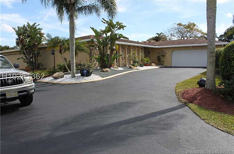 1st image of 3240 SW 116th Ave