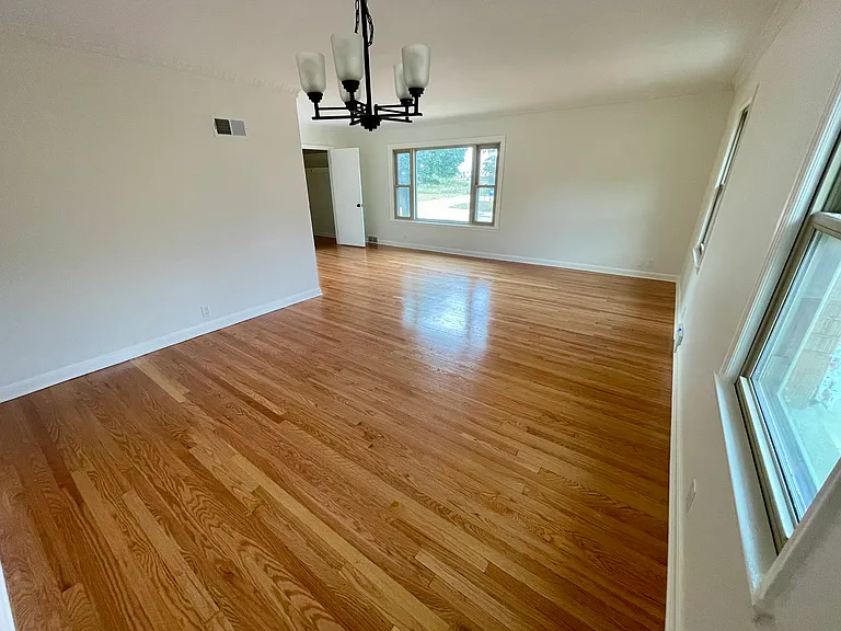 9323 W Wisconsin Ave — Photo 9