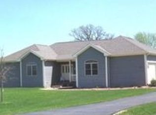 4020 Adam Dr, Wonder Lake, IL
