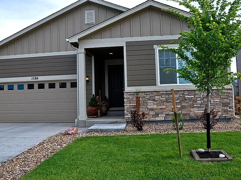 1584 Sorenson Dr — Photo 1