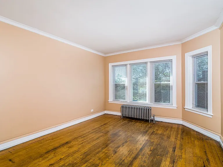 1830 E 73rd St #3 — Photo 3