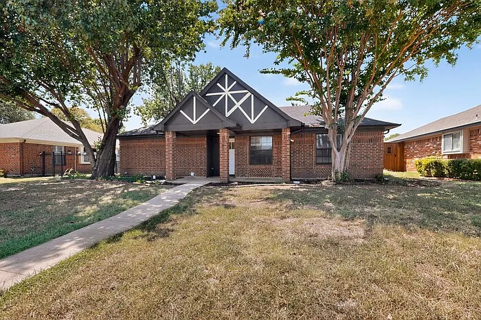 3701 University Dr — Photo 6