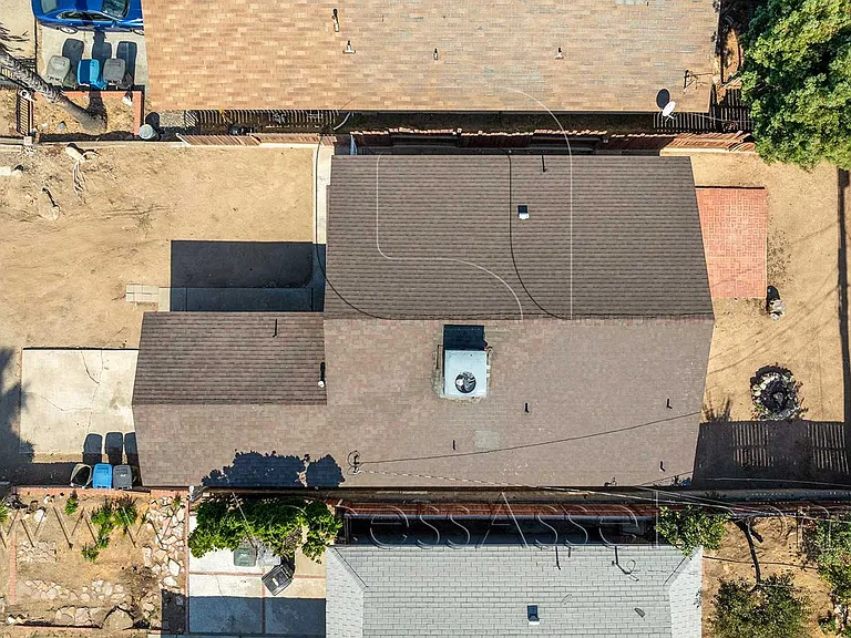 33220 Schaper St — Photo 23