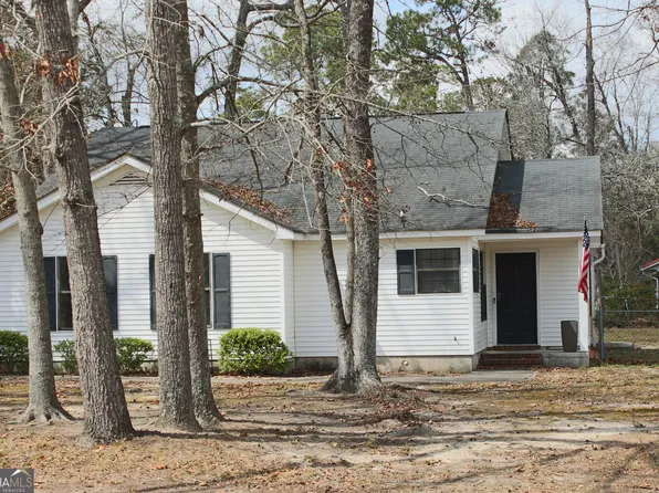 1 Fleming Dr, Statesboro, GA 30458