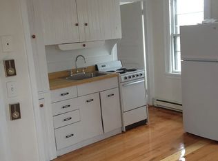 19 Crescent St #5, Portland, ME 04102